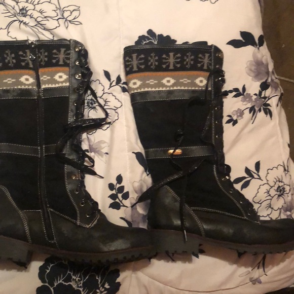 Macy's Shoes - Fur boots